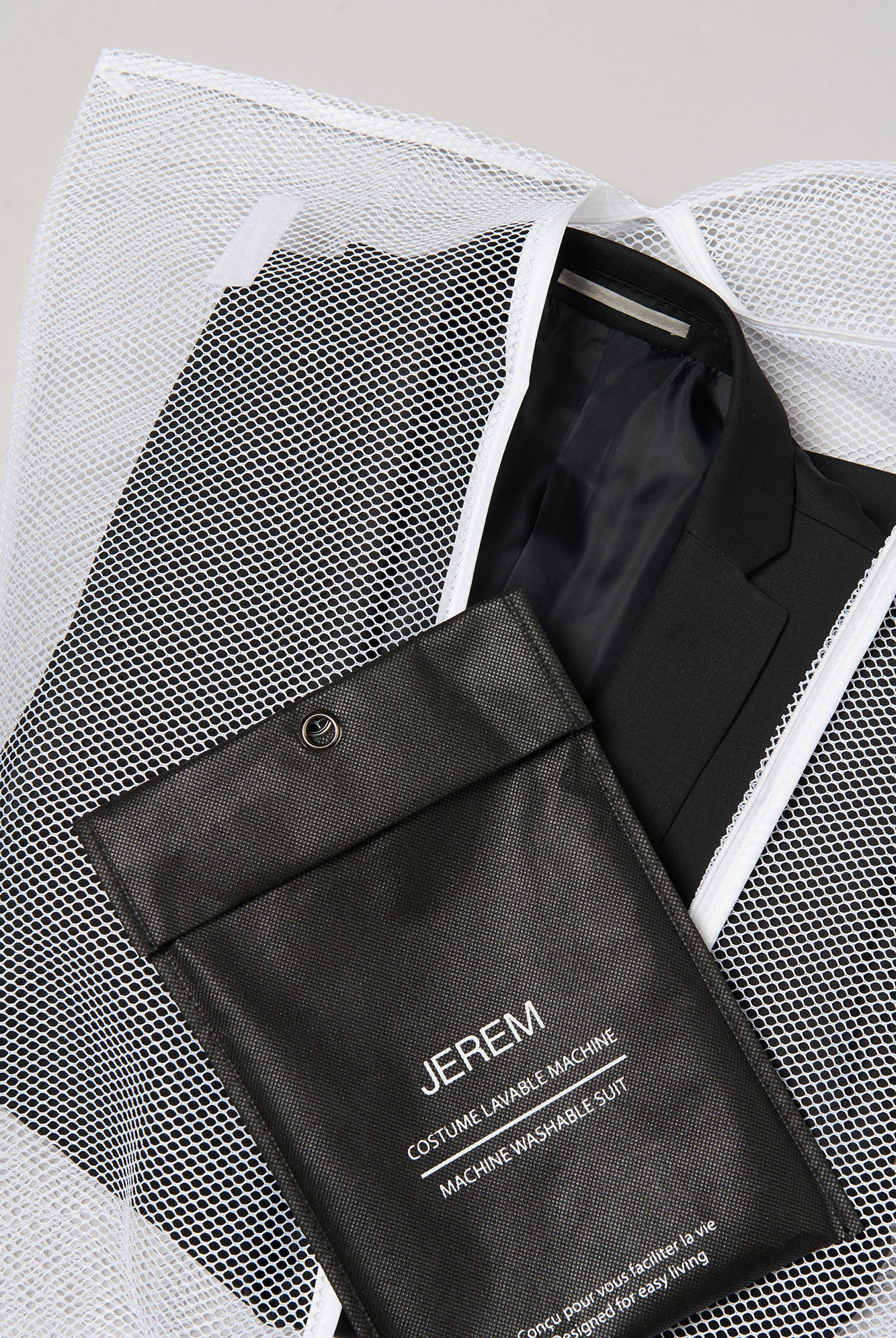 Pantalon de costume extra-slim en maille stretch imprimÈe conçu dans une matière de qualité, offrant une coupe moderne et un confort idéal pour un look distingué.