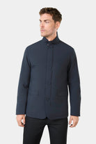 ligne jerem casual 
 coupe confortable qui souligne votre carrure 
 tissu protecteur avec finition déperlante et barrière anti-vent 
 col à capuche intérieur matelassé 
 ferm...