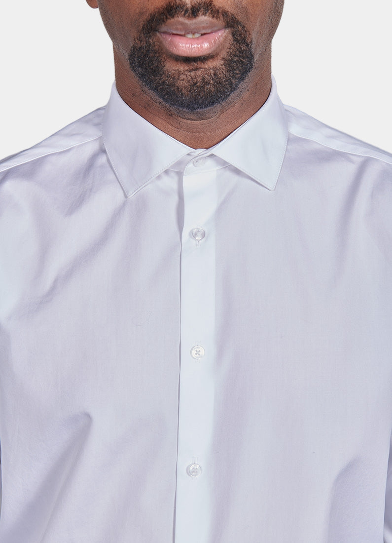 ligne jerem black 
 chemise coupe confort sans pinces au dos 
 col classique avec baleine amovible 
 poignets arrondis ajustables à deux boutons