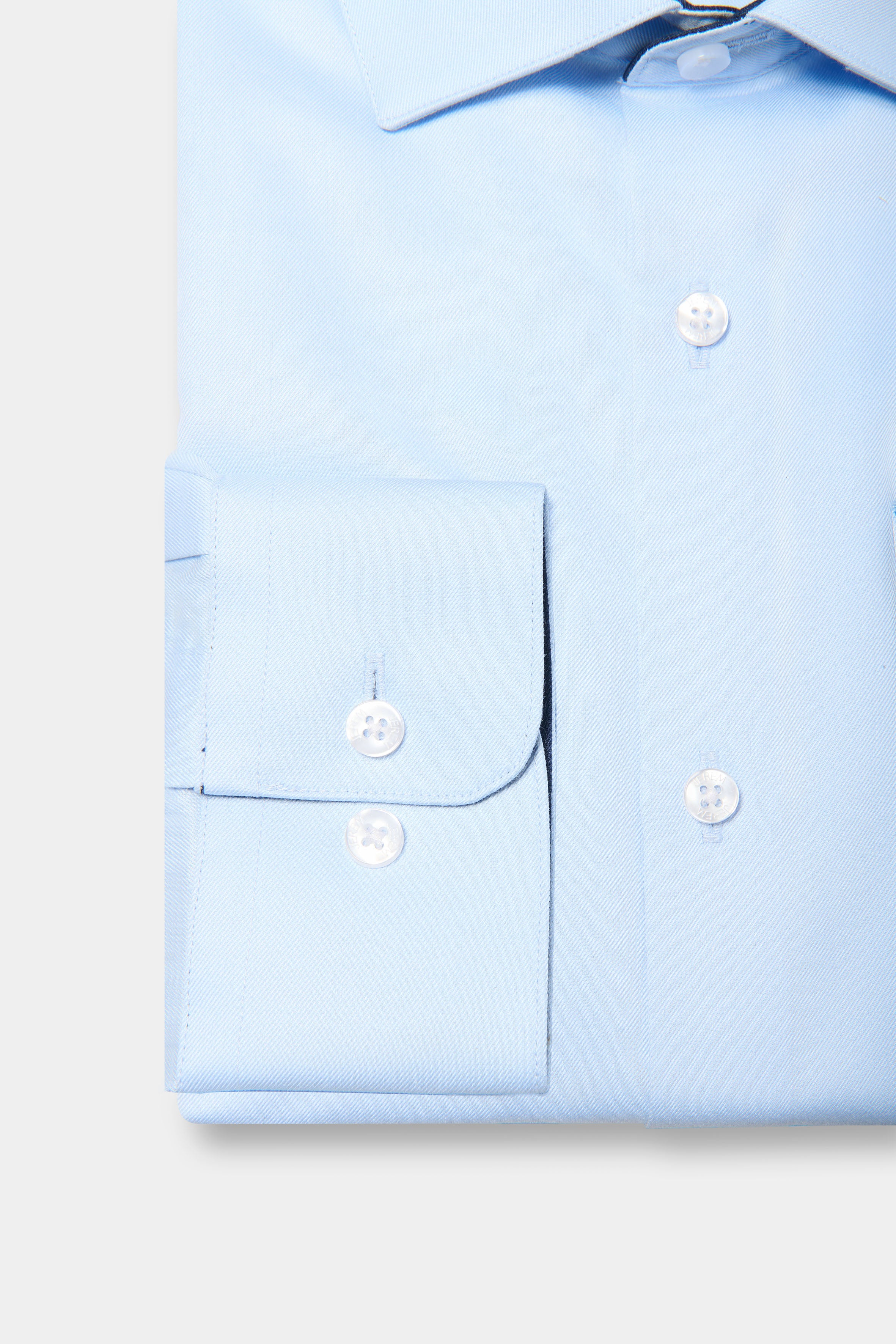 ligne jerem black   chemise bicolore texturée en coton   coupe ajustée avec pinces au dos   col semi-italien avec baleine amovible   poignets arrondis ajustables à deux bouto...