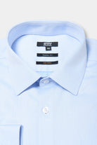 ligne jerem black   coupe ajustée avec pinces au dos   col classique avec baleine amovible   poignets mousquetaires à boutons de manchette en métal