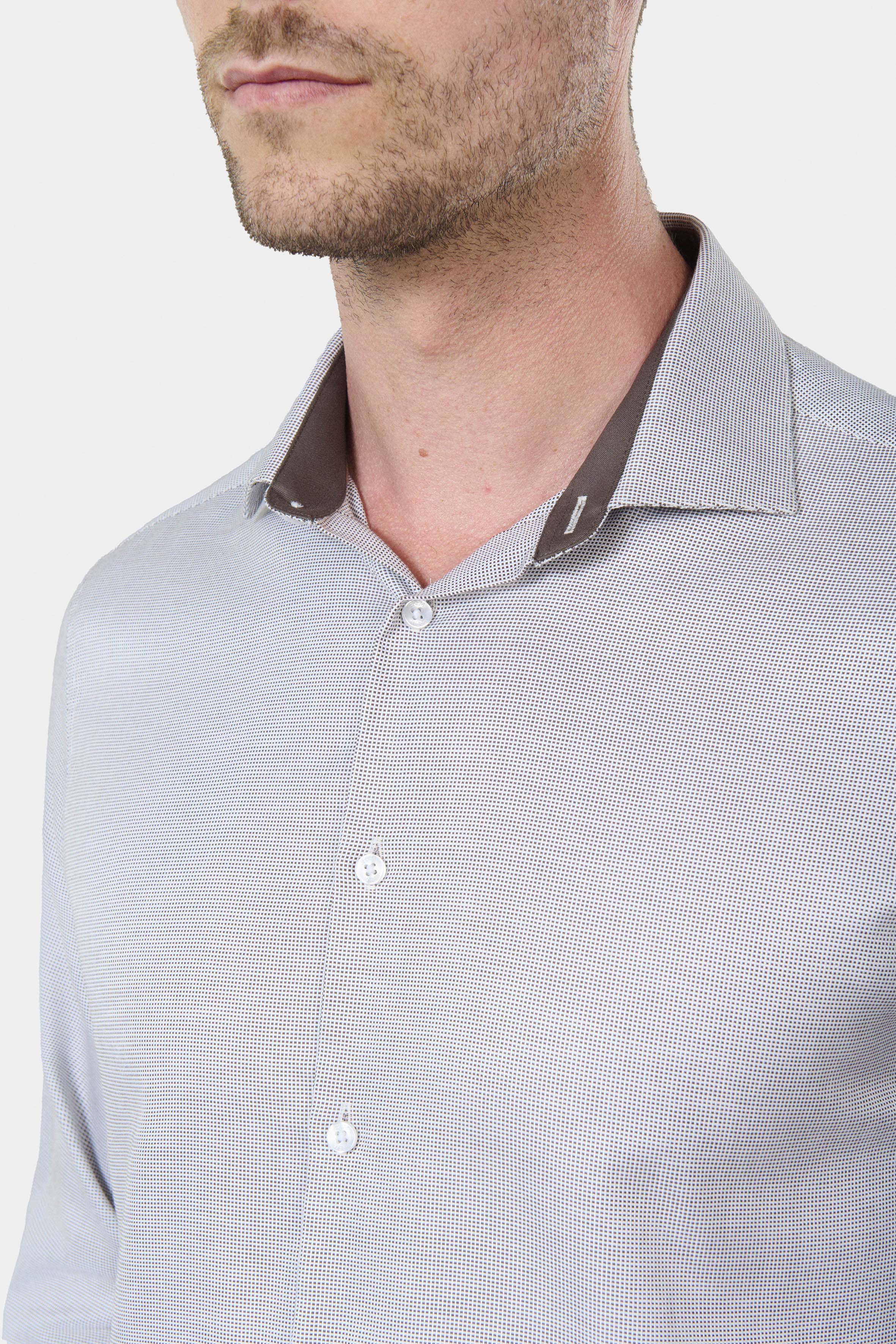 ligne jerem black   chemise bicolore texturée en coton   coupe ajustée avec pinces au dos   col semi-italien avec baleine amovible   poignets arrondis ajustables à deux bouto...