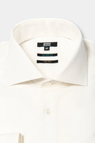 ligne jerem black   coupe ajustée avec pinces au dos   col classique avec baleine amovible   poignets arrondis ajustables à deux boutons