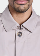 ligne jerem casual 
 fermeture à boutons 
 3 poches extérieures 
 bas de manche à boutons 
 intérieur matelassé 
 1 poche intérieure