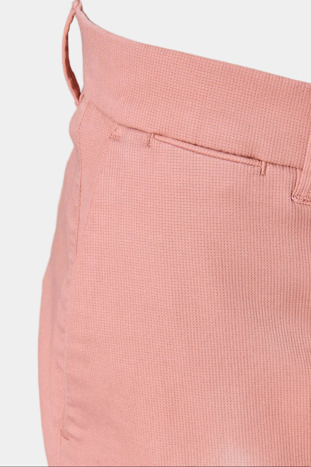 ligne jerem casual 
 coupe droite et légèrement ajustée à pince 
 sergé faux-uni de lin stretch mélangé 
 hausse de ceinture sartoriale stretch 
 pattes de serrage à boucle e...