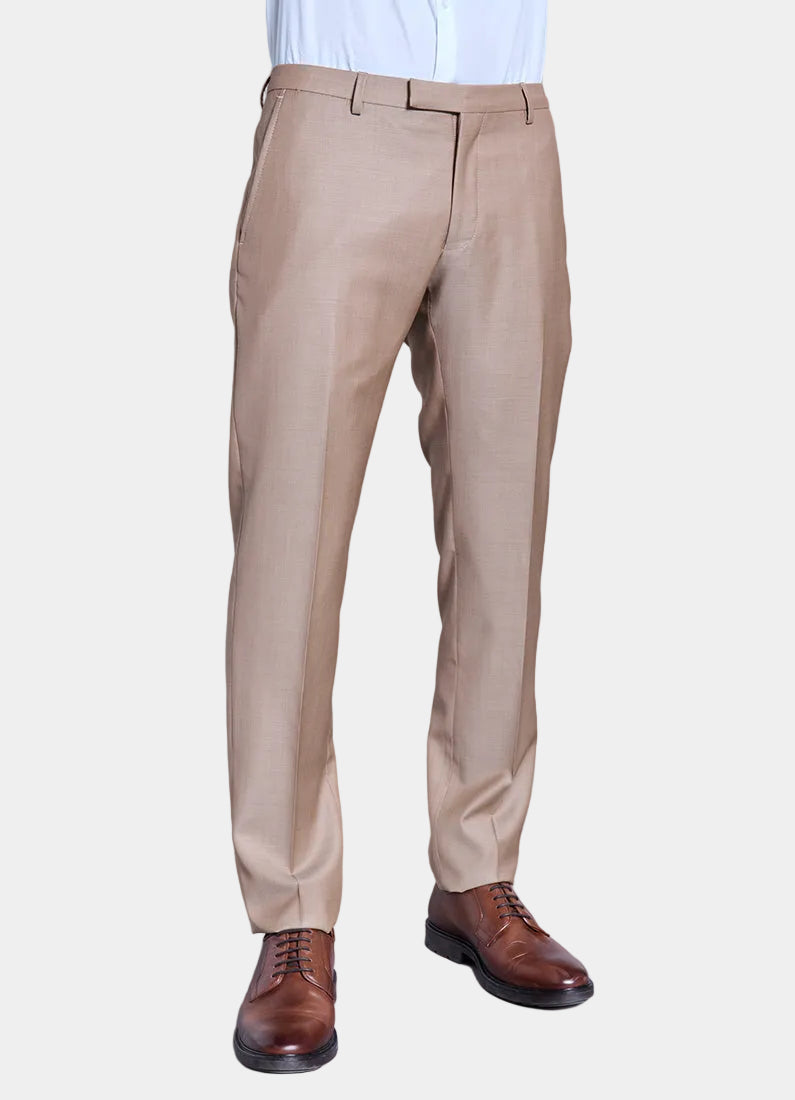 ligne toofashion 
 taille basse et ajustée pour un style moderne 
 fermeture à agrafes et zip 
 à l’avant poches italiennes accompagnées d’une poche ticket discrète, au dos d...