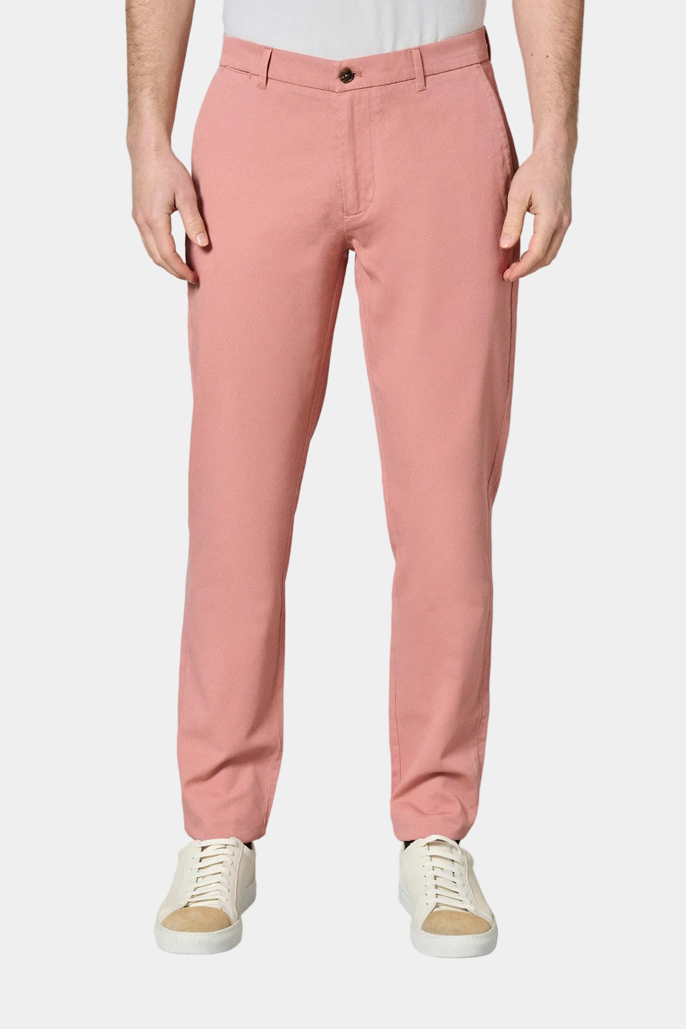 ligne jerem casual 
 coupe droite et légèrement ajustée à pince 
 sergé faux-uni de lin stretch mélangé 
 hausse de ceinture sartoriale stretch 
 pattes de serrage à boucle e...