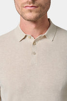 ligne jerem casual 
 coupe droite pour une silhouette élancée 
 maille jersey 288g/m² 
 col polo 
 fermeture à 3 boutons siglé toofashion 
 manches longues 
 bas du vêtement ...